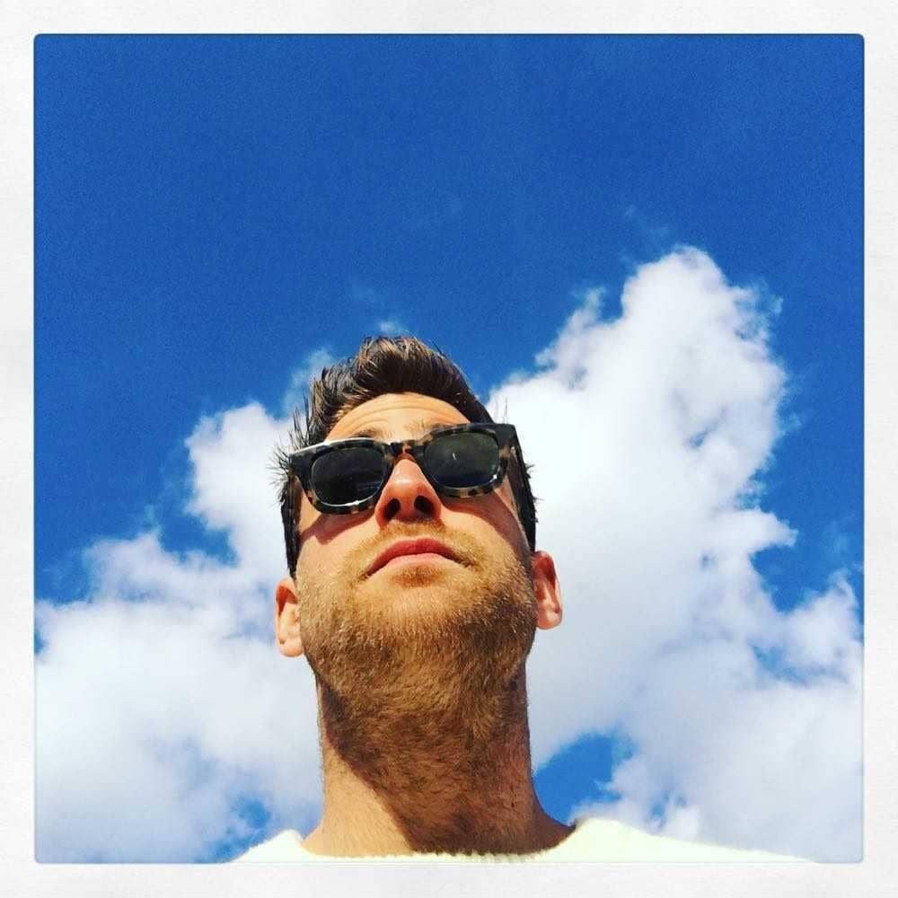 Oliver Jackson-Cohen (instagram.com/ojacksoncohen)