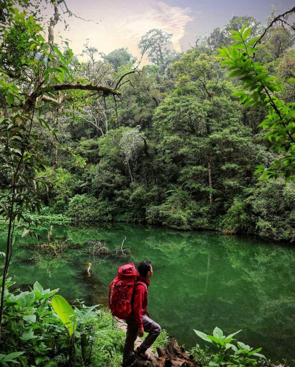 Telaga Biru (instagram.com/fallahsepullah)
