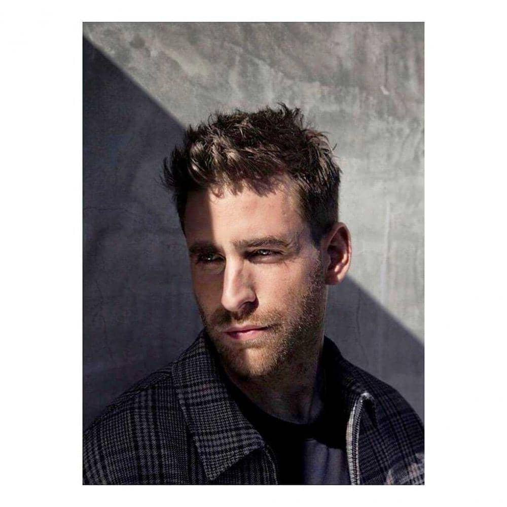 Oliver Jackson-Cohen (instagram.com/ojacksoncohen)
