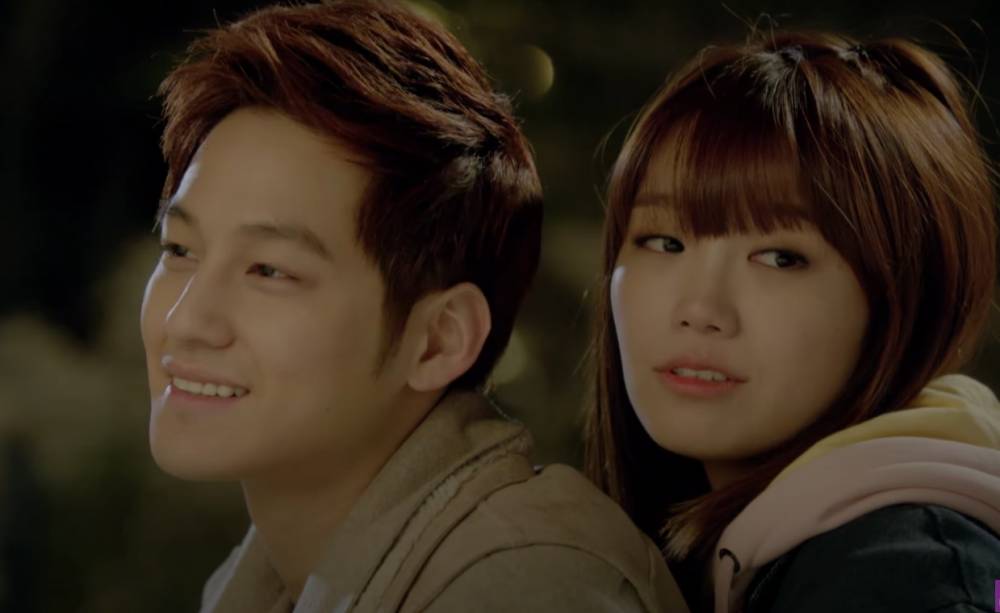 Kim Bum sebagai Jin Sung dalam That Winter The Wind Blows (2013) (Youtube.com/SBS Drama)