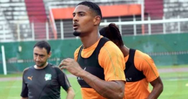 Sebastien Haller bersama Pantai Gading (theafricareport.com)