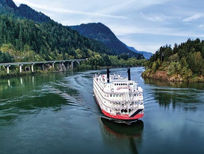 American Queen Voyages (instagram.com/americanqueenvoyages)