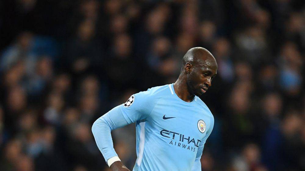 Eliaquim Mangala bersama Manchester City (skysports.com)