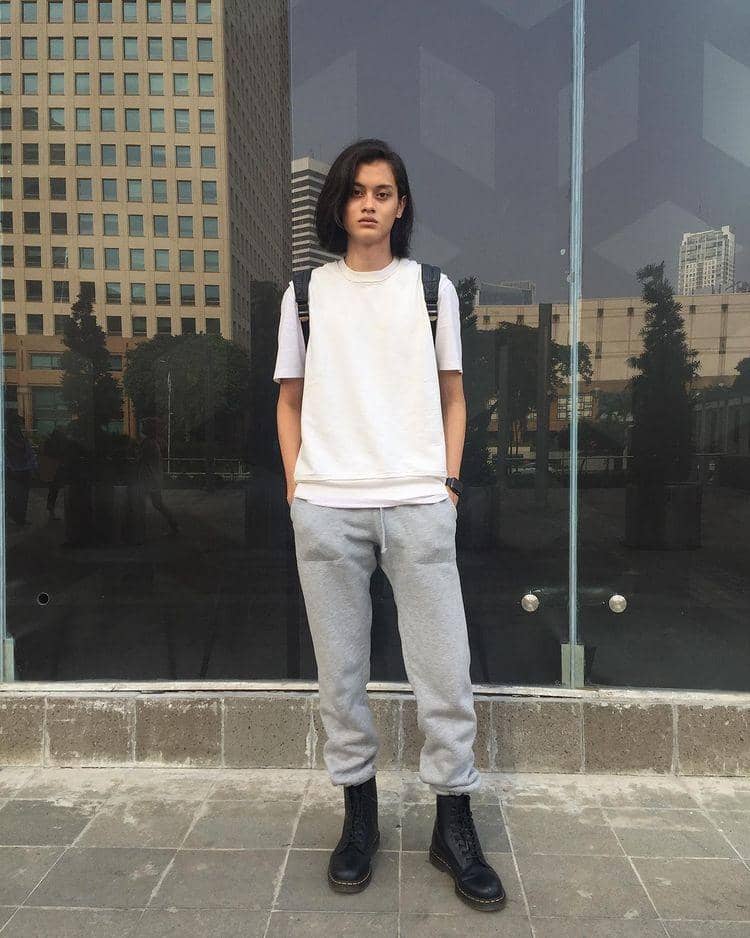 Ide padu padan ala model pria Rizal Rama (instagram.com/rizal_ramaa)