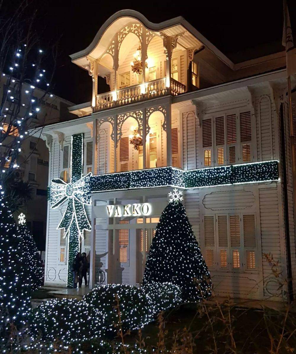 Vakko (instagram.com/caddeibagdat)