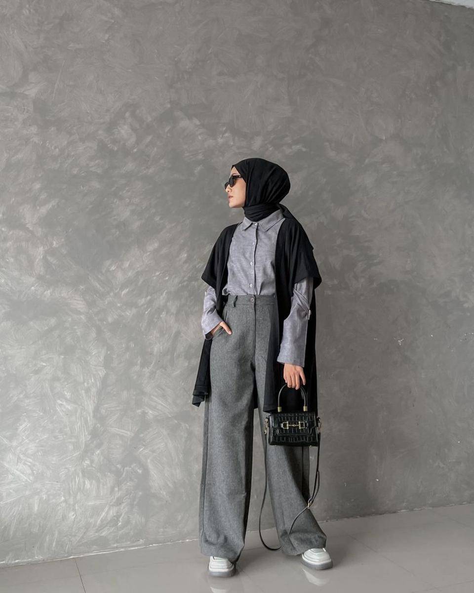 wide leg pants ala inas Rana (instagram.com/inasrana)