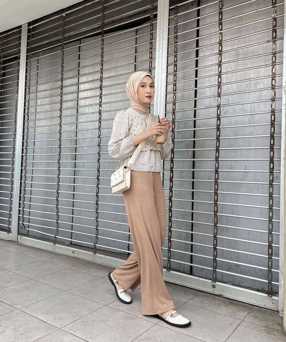 wide leg pants ala inas Rana (instagram.com/inasrana)