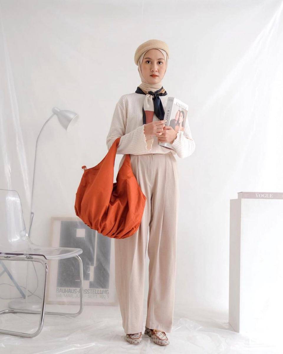 wide leg pants ala inas Rana (instagram.com/inasrana)