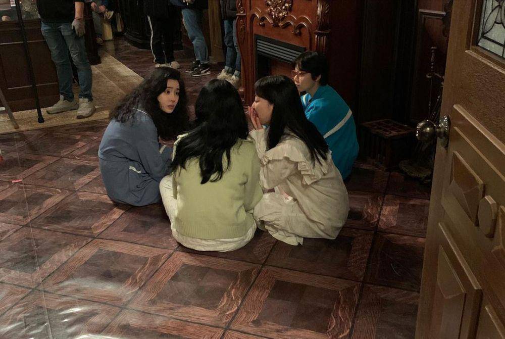 Choi Hee Jin, Jung Sin Hye, Ji Soo, dan Kim Mi Soo  (instagram.com/bonheur_sinhye_may)