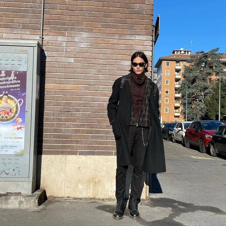 Ide padu padan ala model pria Rizal Rama (instagram.com/rizal_ramaa)