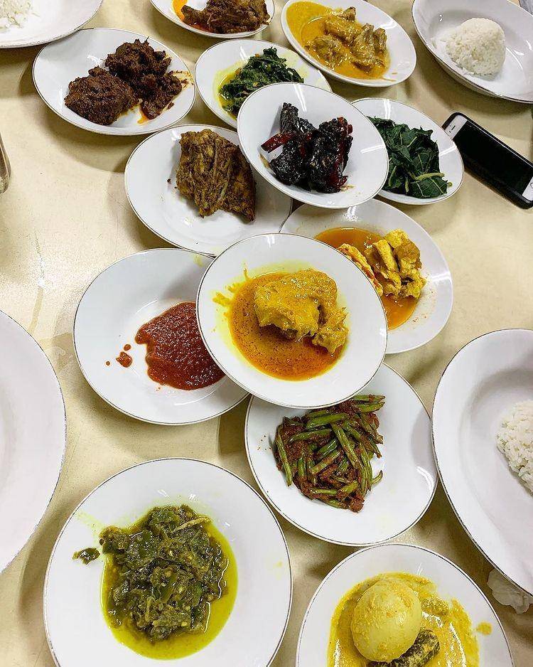 Rumah Makan Medan Baru (Instagram.com/seefood_diet)