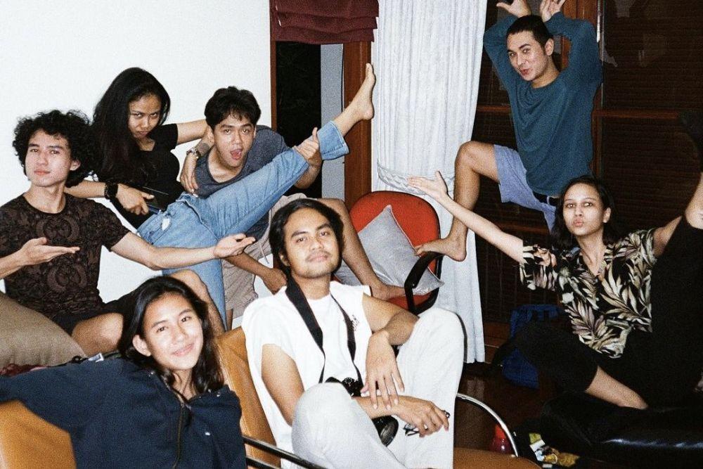 Sukses Tayang di Netflix, 10 Potret di balik Layar Penyalin Cahaya