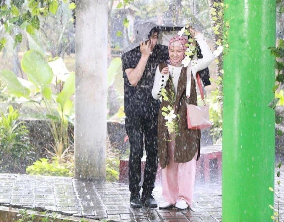 cuplikan penampilan Jessica Mila dan Al Ghazali di film Mengejar Surga (dok. Viera Films/Mengejar Surga)