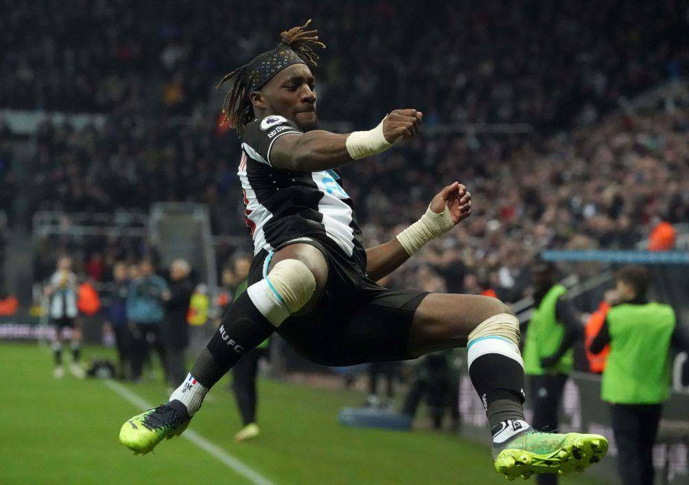 Allan Saint-Maximin (twitter.com/SquawkaNews)