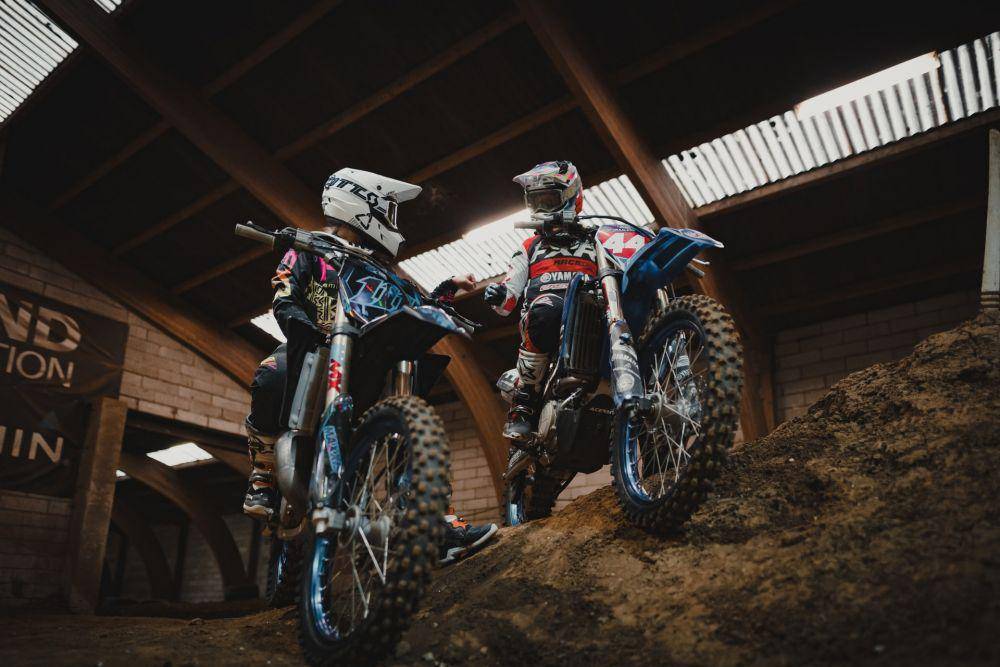 ilustrasi motocross (unsplash.com/Malik Skydsgaard)