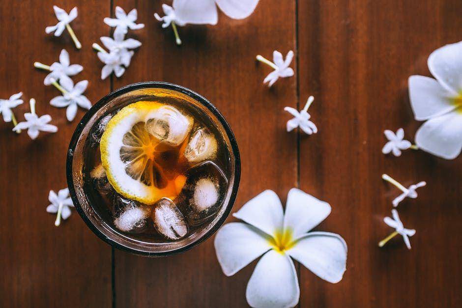 Teh bunga kamboja (pexels.com/Maria Orlova)