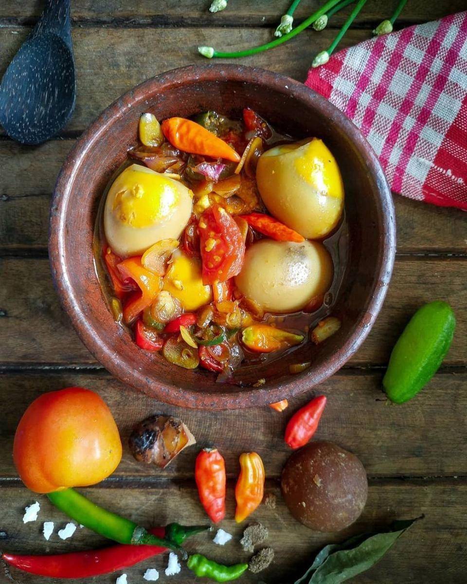 Asem-asem telur (instagram.com/kitchen.diary86)