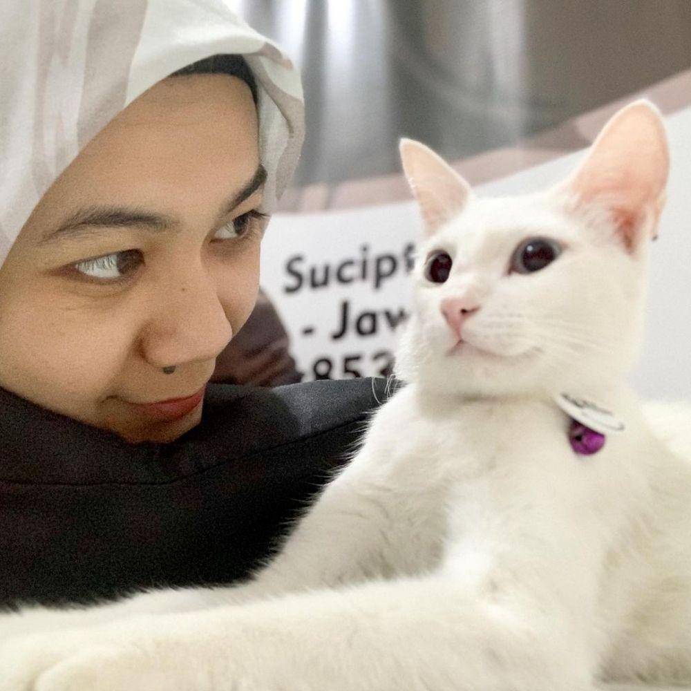 Mommy ASF penulis Layangan Putus (instagram.com/ecaprasetya)