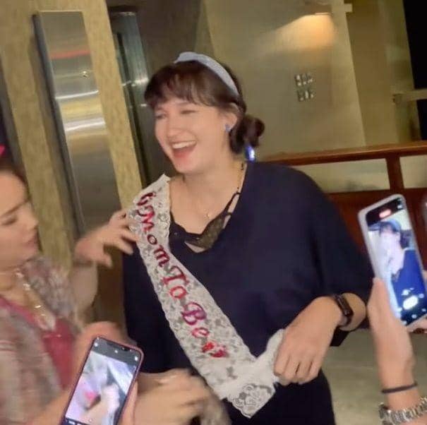 baby shower kedua Nadine Chandrawinata (instagram.com/nadinelist)