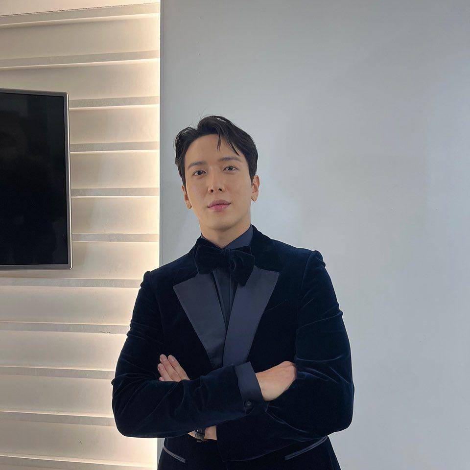 Jung Yong Hwa (instagram.com/jyheffect0622)
