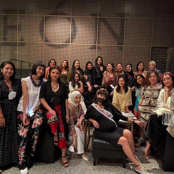 baby shower kedua Nadine Chandrawinata (instagram.com/nadinelist)