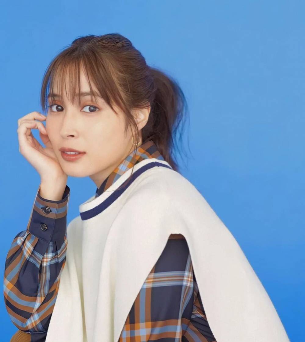 Alice Hirose (instagram.com/alice.hirose_194)