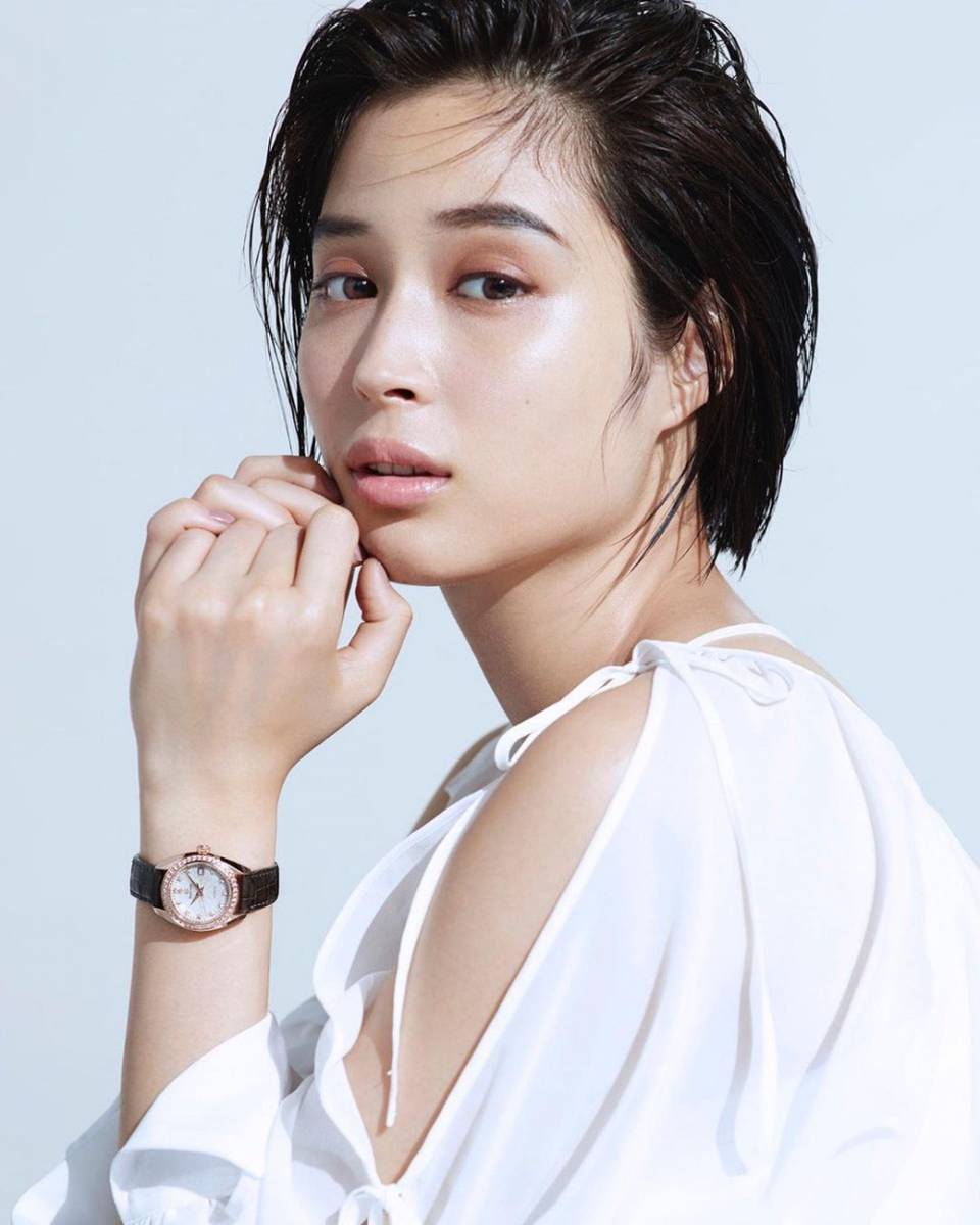 Alice Hirose (instagram.com/cubism_inc)