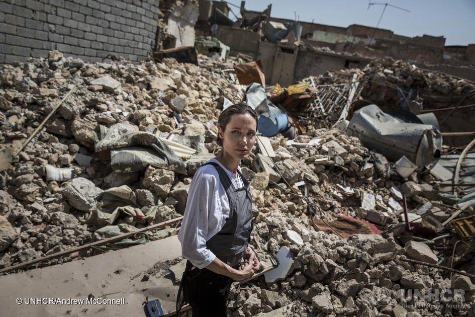 Angelina Jolie untuk UNHCR (twitter.com/Refugees)
