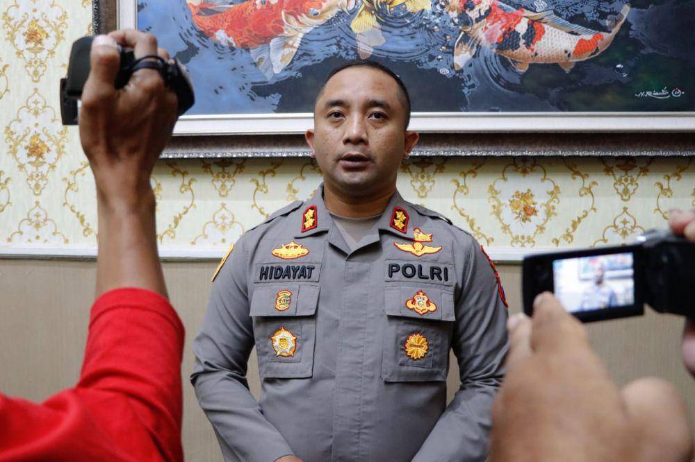 Kapolres Jombang AKBP Moh Nurhidayat diwawancarai wartawan. IDN Times/Zainul Arifin
