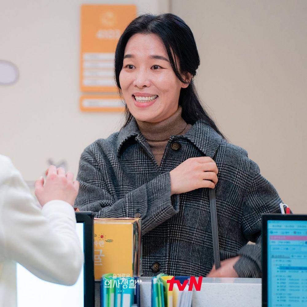 Cha Chung Hwa di drama Hospital Playlist 2 (instagram.com/tvn_drama)