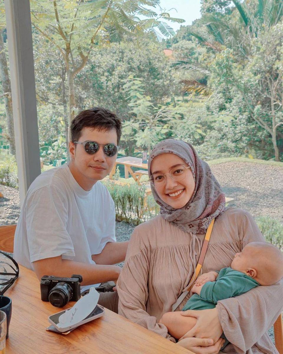 potret keluarga Mega Iskanti (instagram.com/megaiskanti)