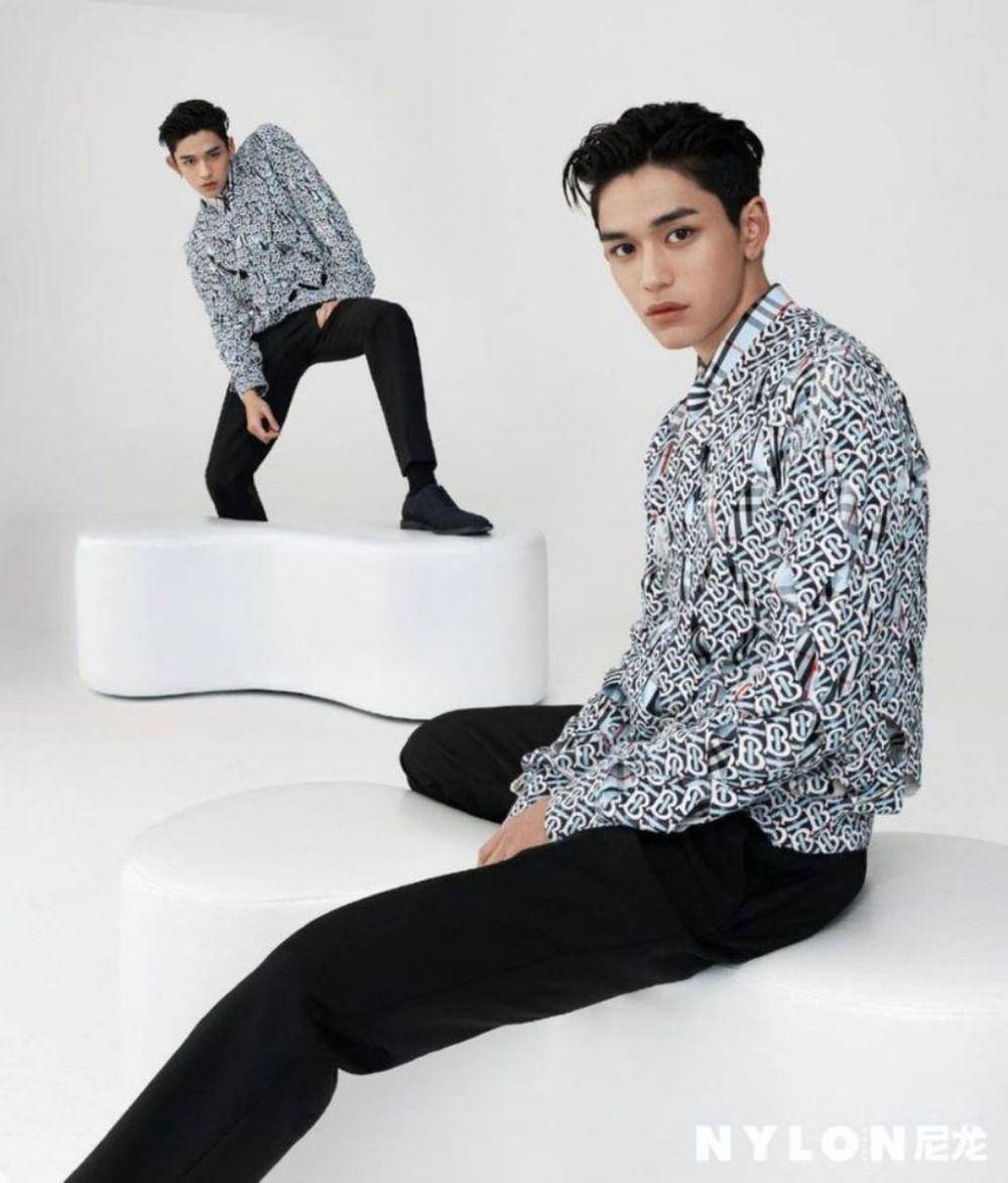kemeja ala member WayV (instagram.com/nctunited00)