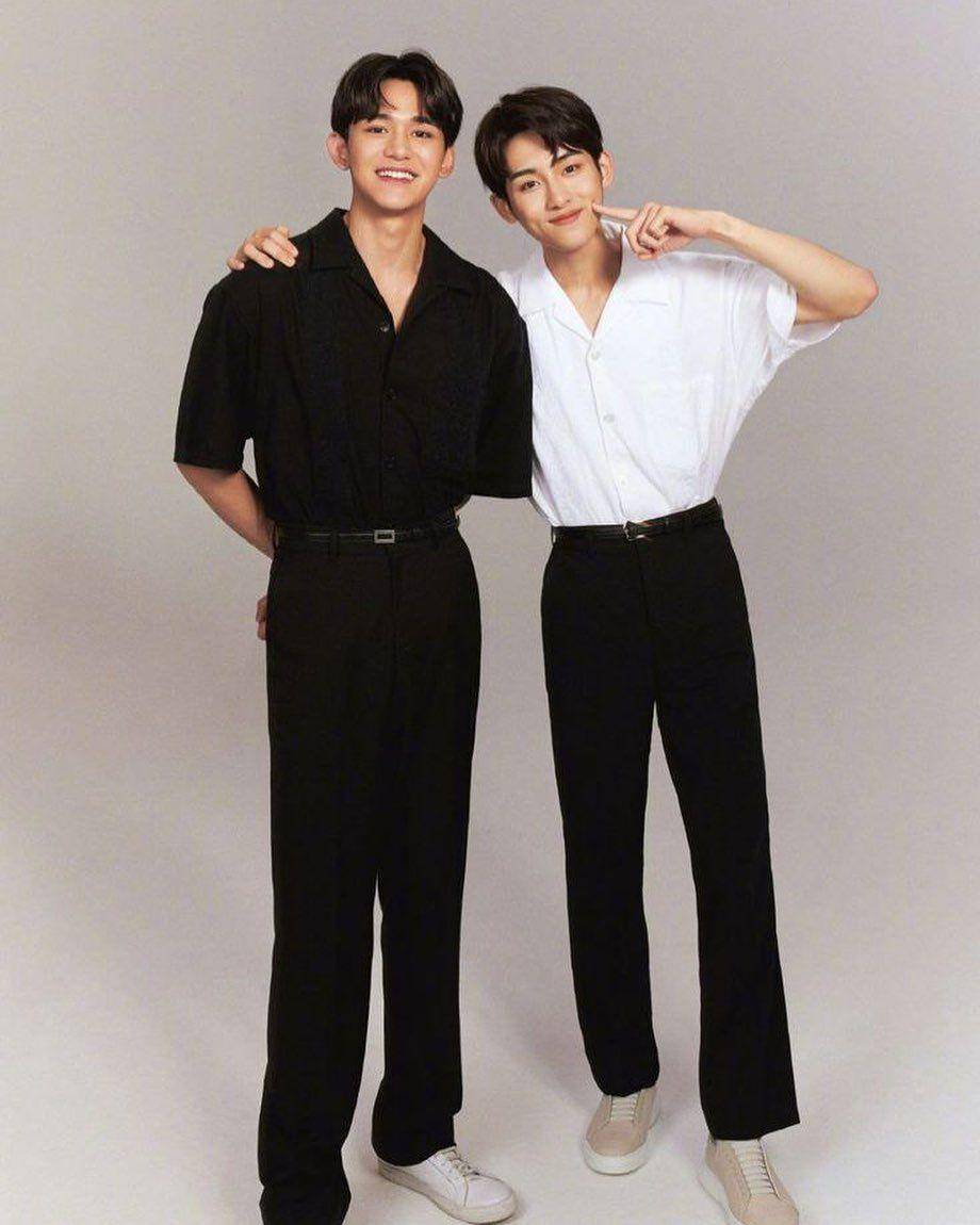 kemeja ala member WayV (instagram.com/nctunited00)