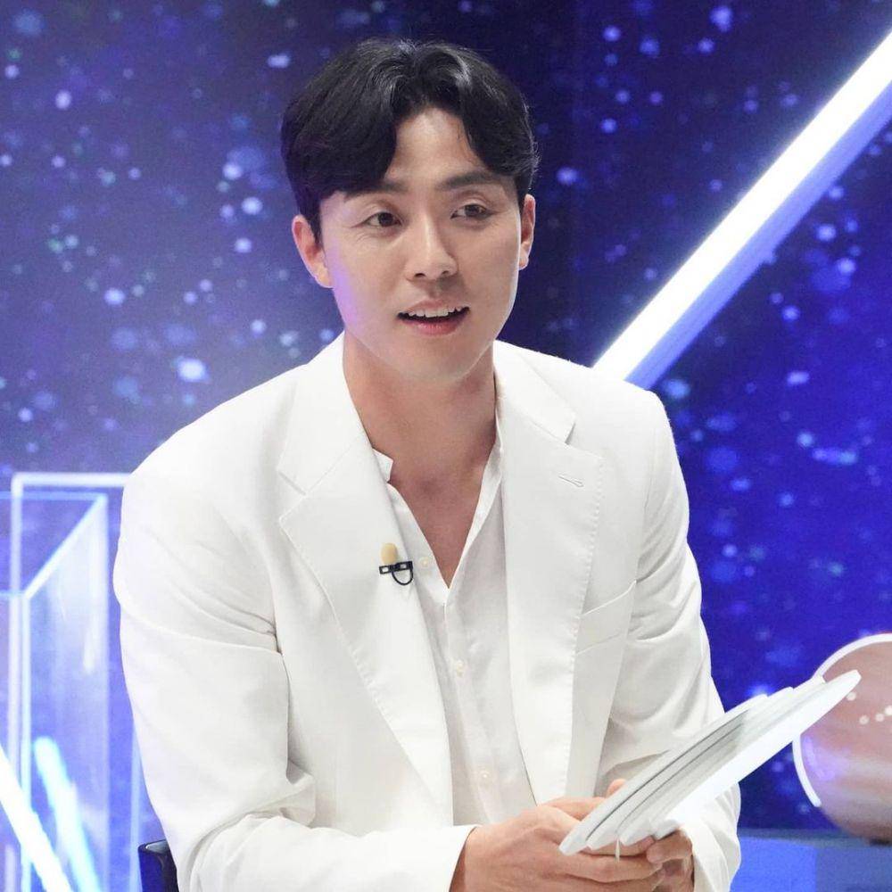 Lee Mu Saeng (instagram.com/aliencompany_official)