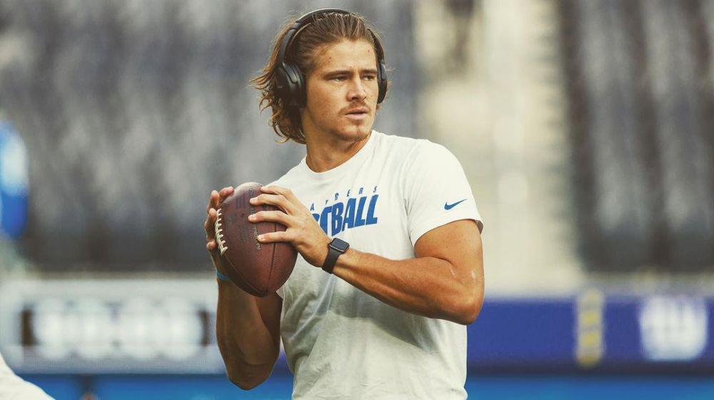 9 Potret Justin Herbert, Quarterback AFC di Pro Bowl 2022
