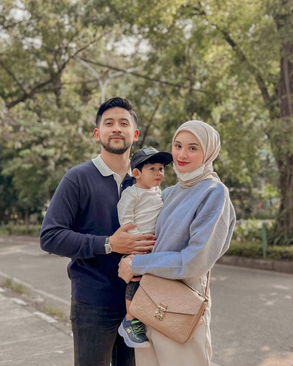 potret keluarga Sabrina Sosiawan (instagram.com/sabrinasosiawan)