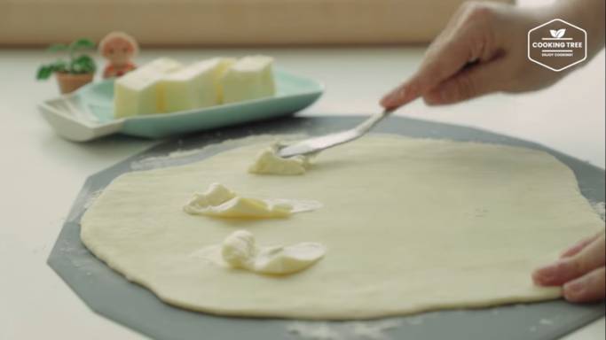 ilustrasi adonan pastry (dok. youtube.com/Cooking tree 쿠킹트리)