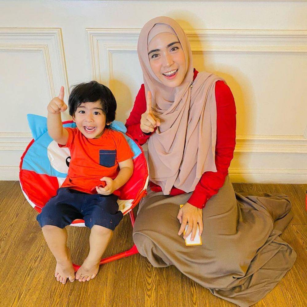 potret Aqiel Mahmoed Sibawaih (instagram.com/apriljasmine85)