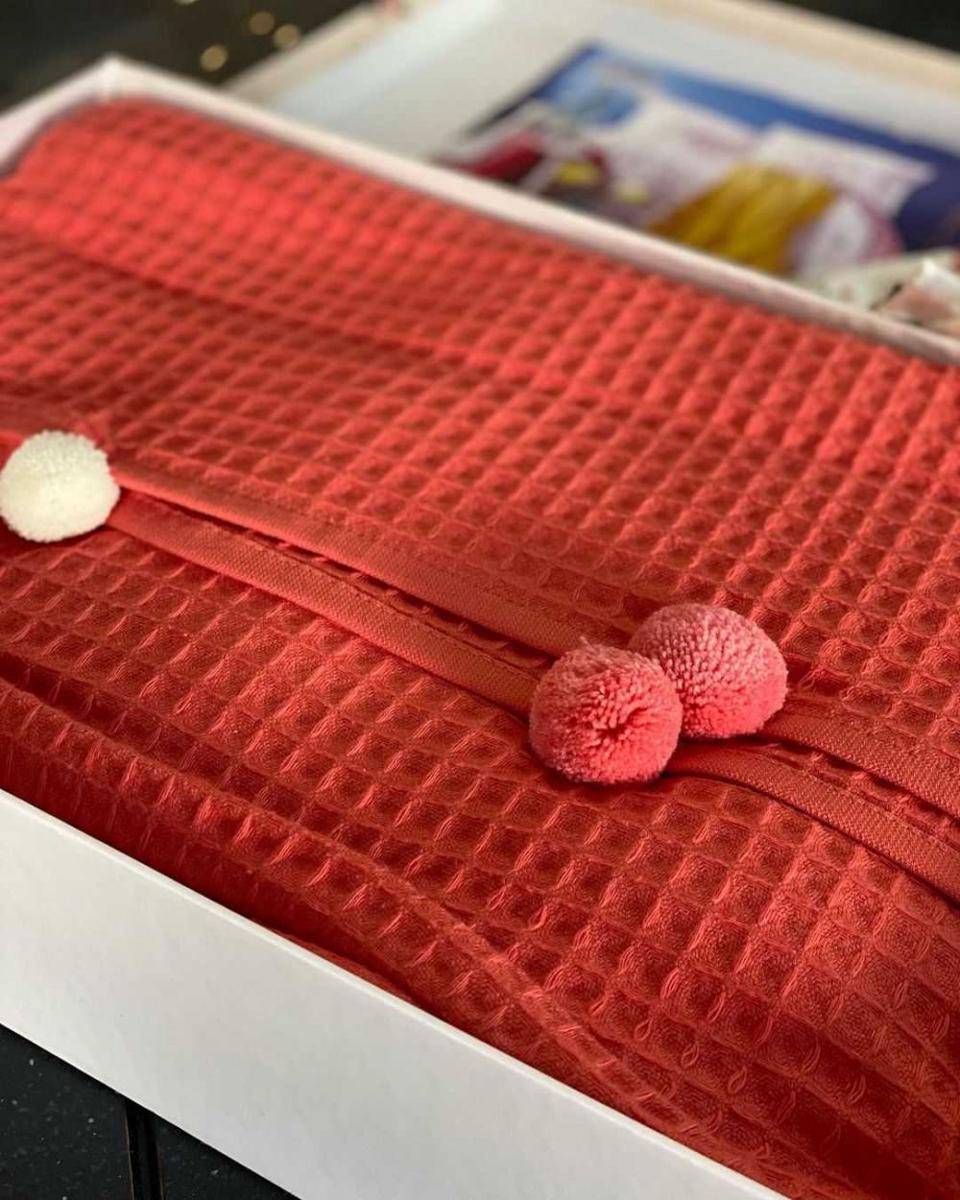 kado hari valentine (instagram.com/coco_home_design)