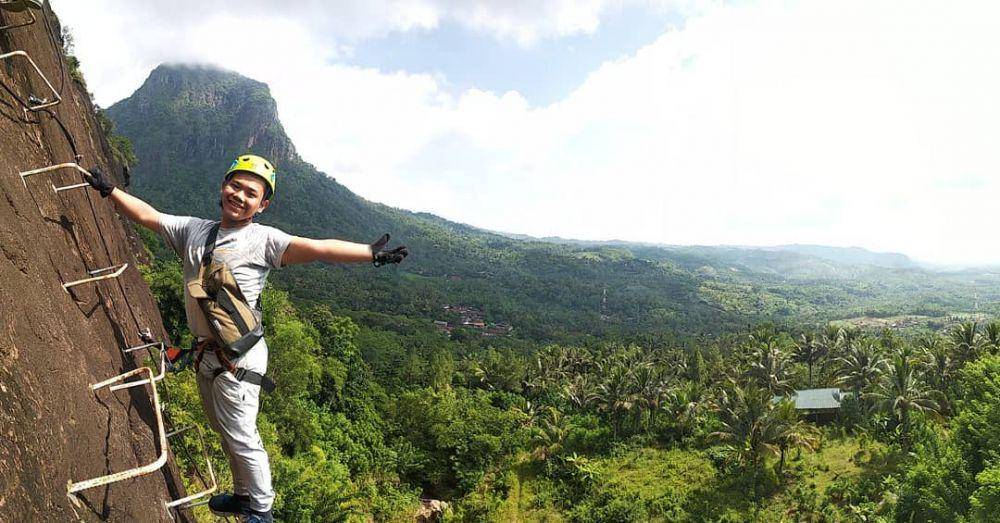 Wisata Via Ferrata Gunung Sepikul (instagram.com/sepikulviaferrata)