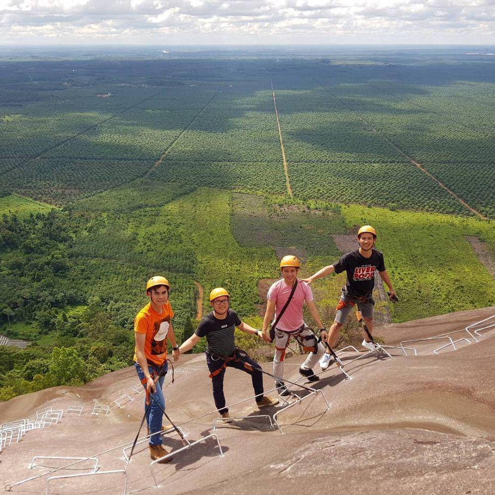 Wisata Via Ferrata Bukit Kelam (instagram.com/cufukpin)
