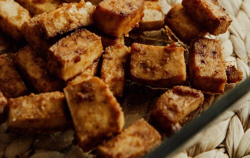 ilustrasi tahu saus lada hitam (pexels.com/Alesia Kozik)