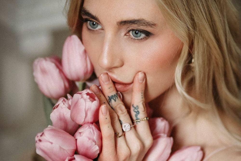 [QUIZ] Tebak Karakter dari Makeup Look Sehari-hari