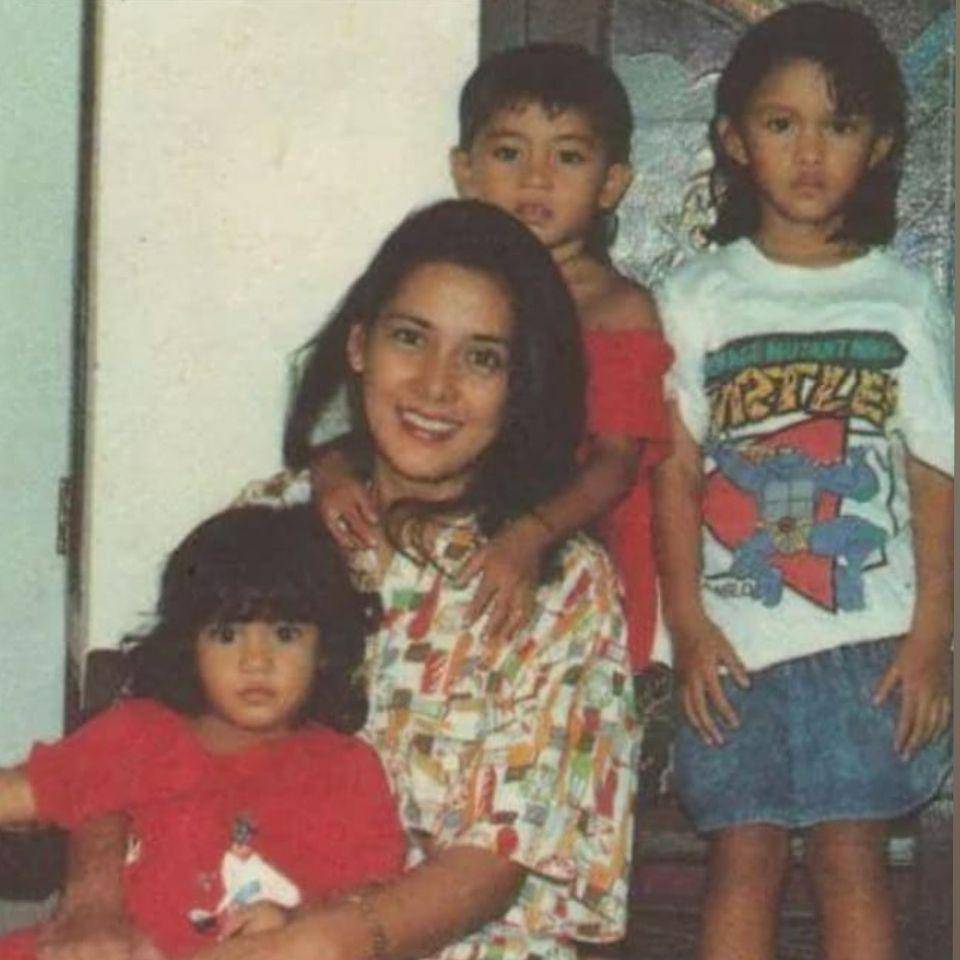 masa kecil Nana Mirdad (instagram.com/lydiakandou_)