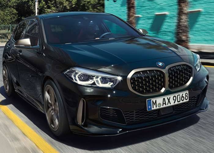 BMW M135i xDrive, Hot Hatchback BMW berpenggerak empat roda (bmw.co.id)