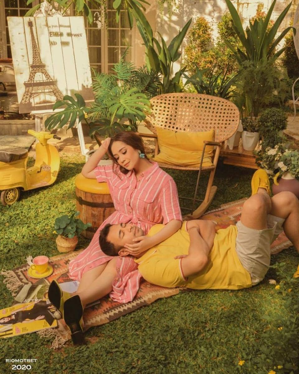pemotretan Raffi Ahmad dan Nagita Slavina (Rio Motret via instagram.com/raffinagita1717)