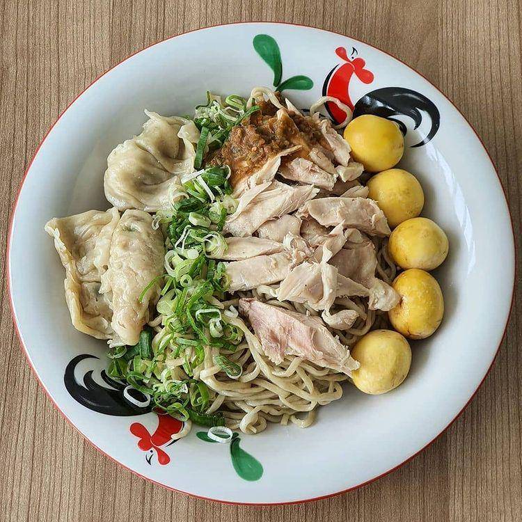 menu di Bakmi Ayam Acang (www.instagram.com/bakmiayamacang)