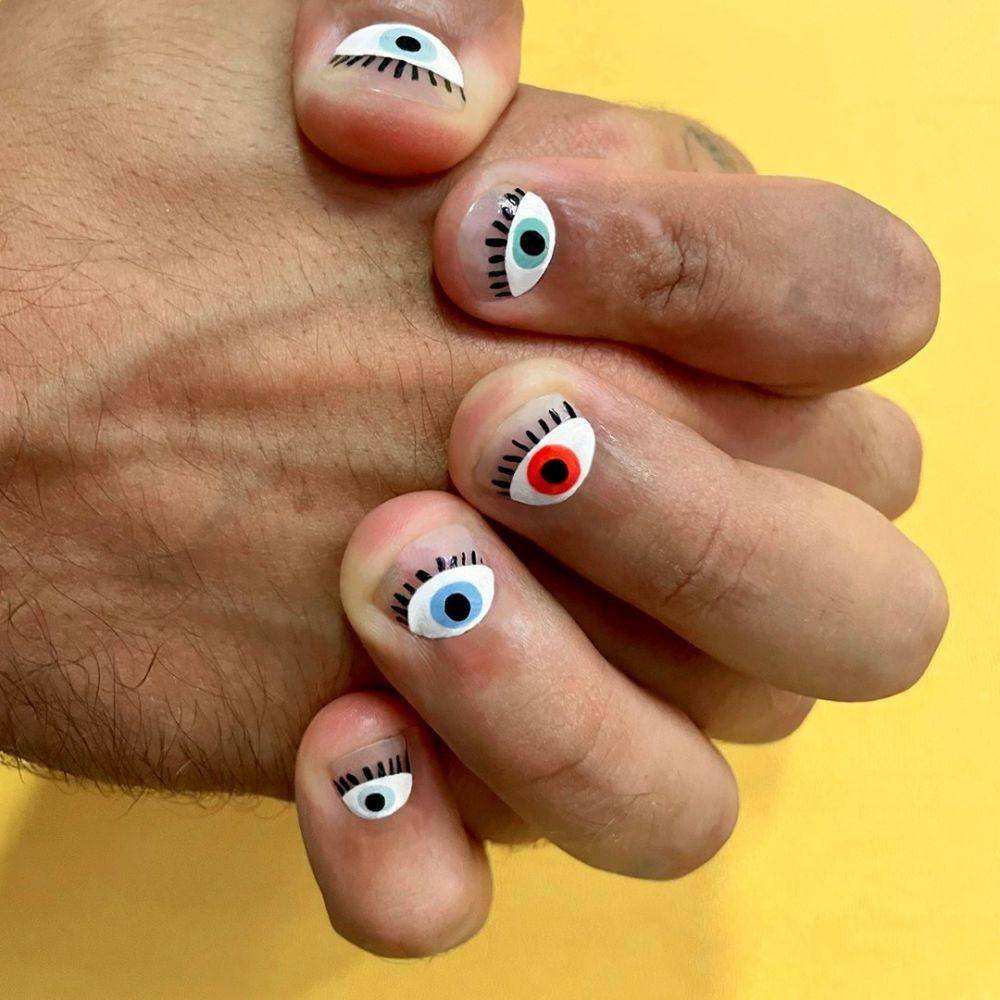 ilustrasi nail art untuk kuku pendek (instagram.com/jinsoon)
