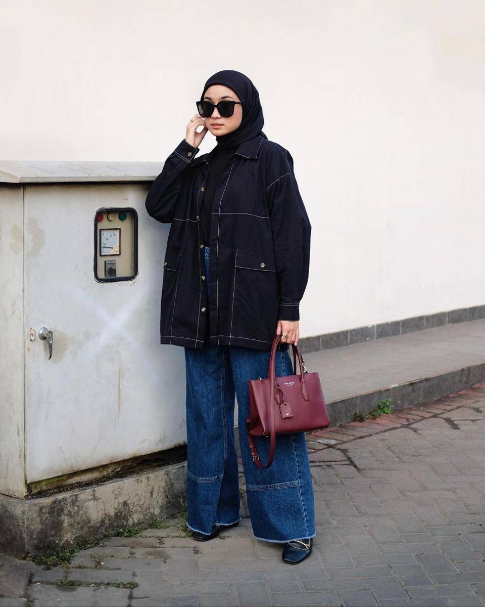 celana jeans ala Alifia Diannisa (instagram.com/alfdns)