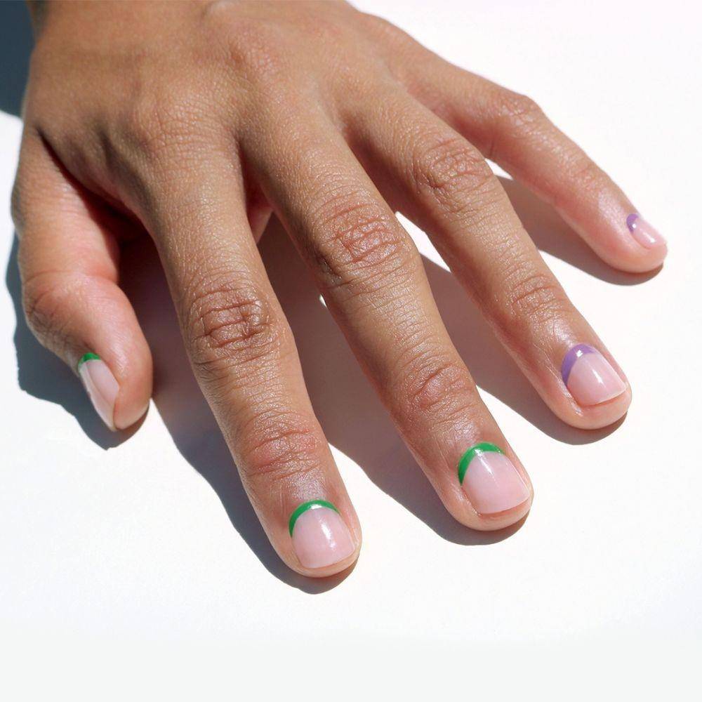 ilustrasi nail art untuk kuku pendek (instagram.com/jinsoon)